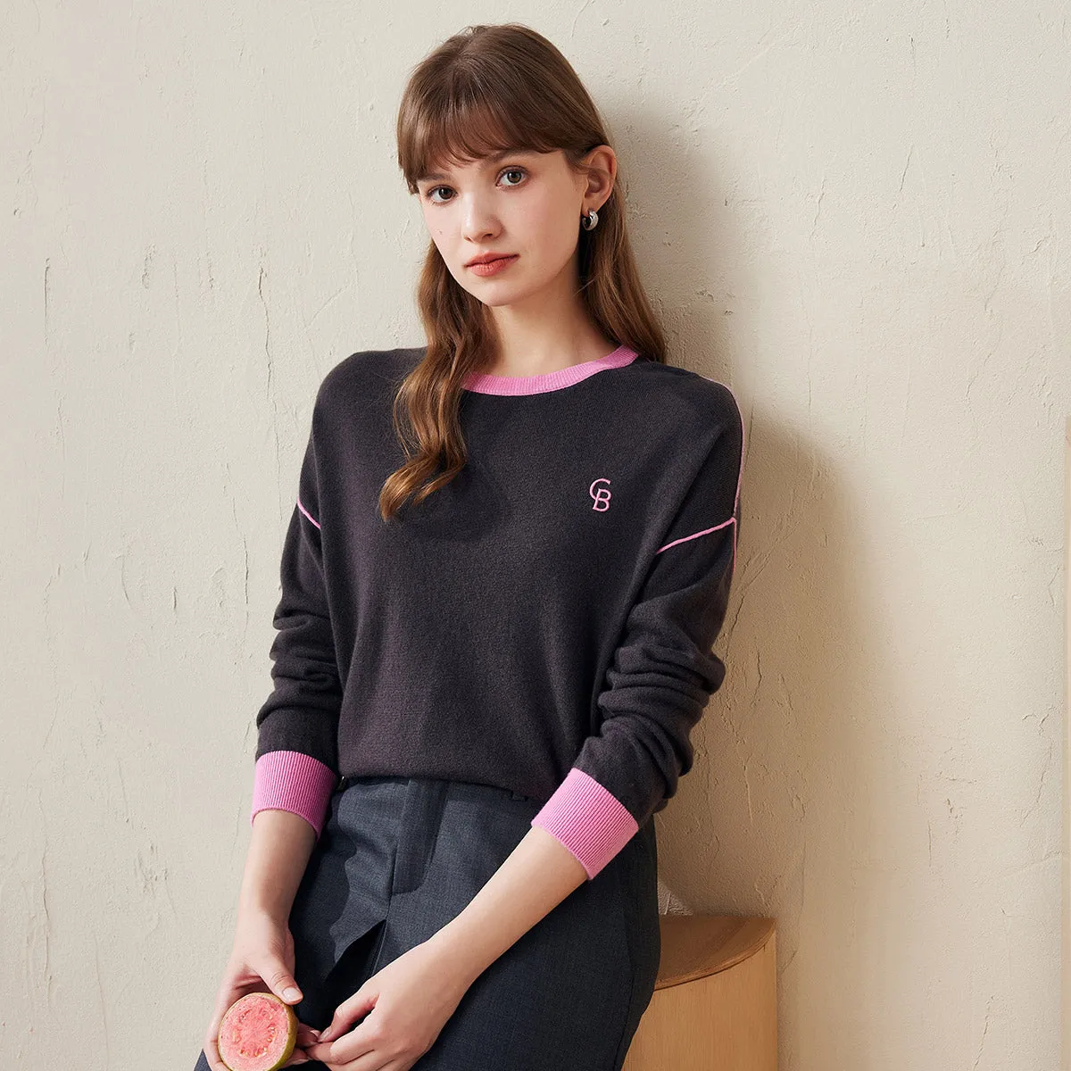 100% Wool Contrast-Trim Knit Pullover Sweater